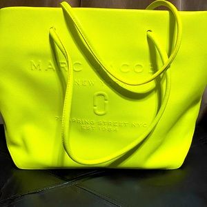 Marc Jacobs New York tote bag, brand new with duster, neon color yellow
